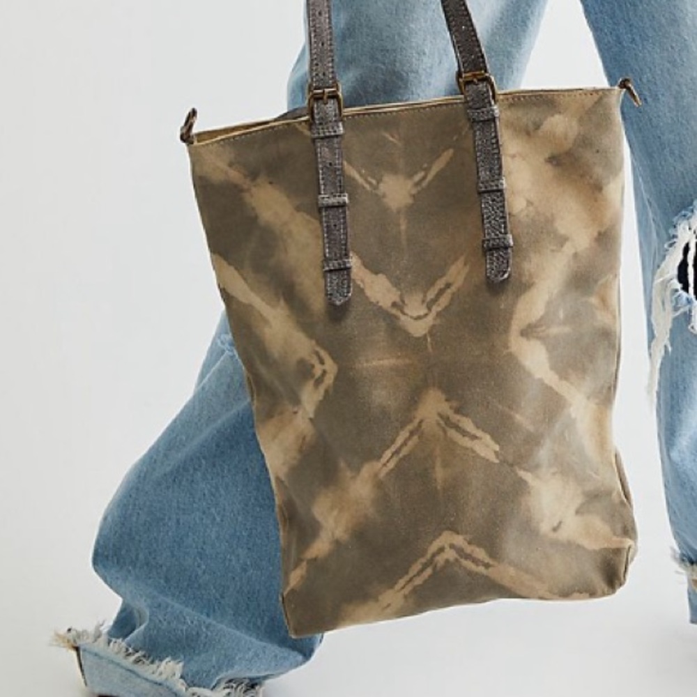 We the Free | Take Me Away Tote